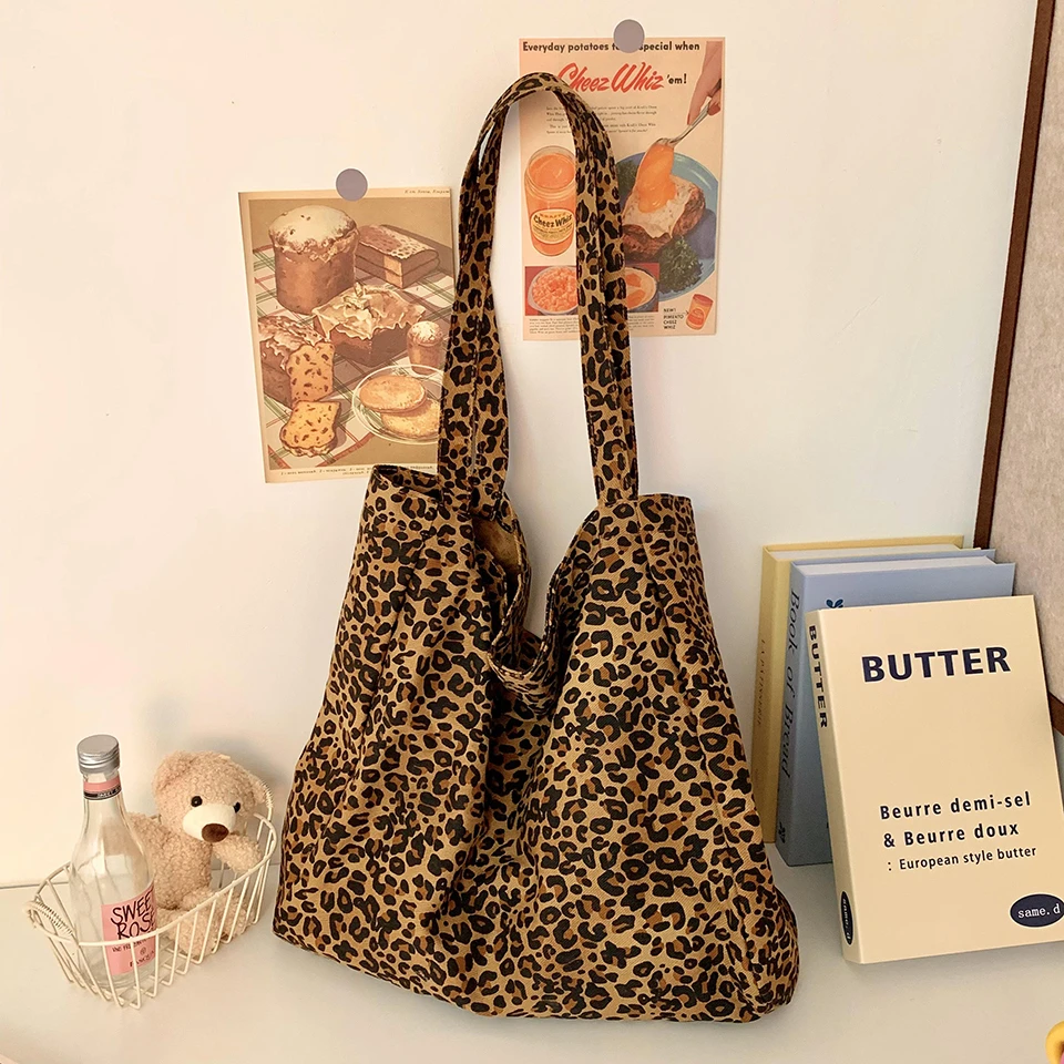 Women Bags Sale - Sacs fourre-tout à loquet en toile
