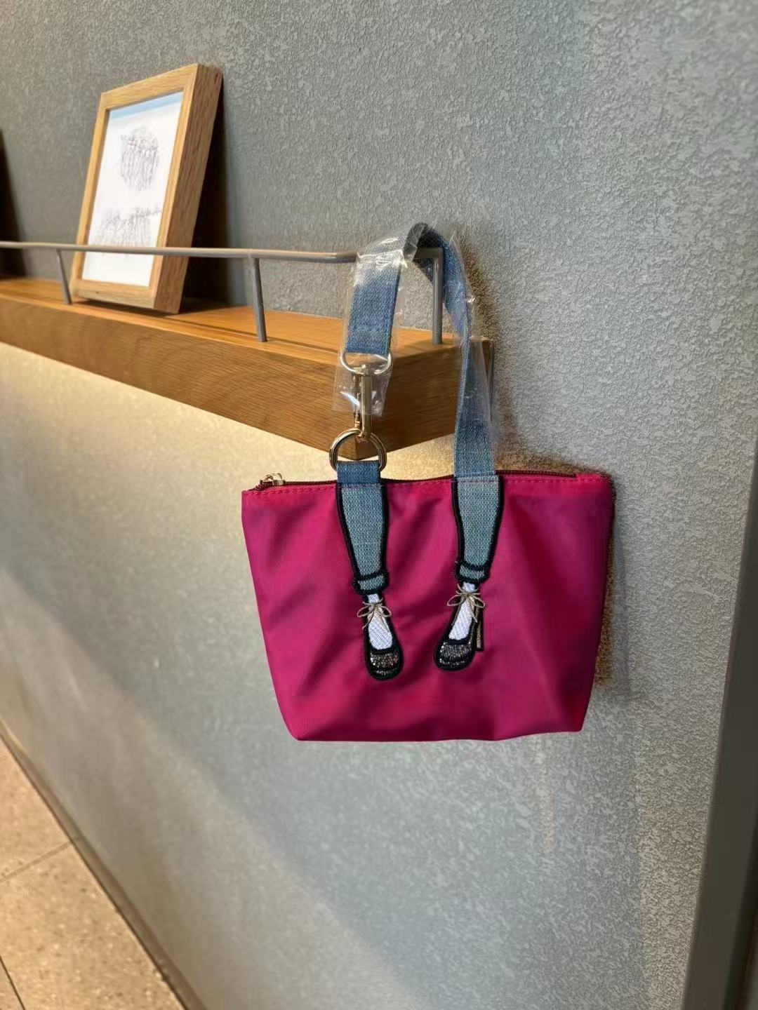 Sac à main brodé tendance en n - Women Bags Max avis et prix