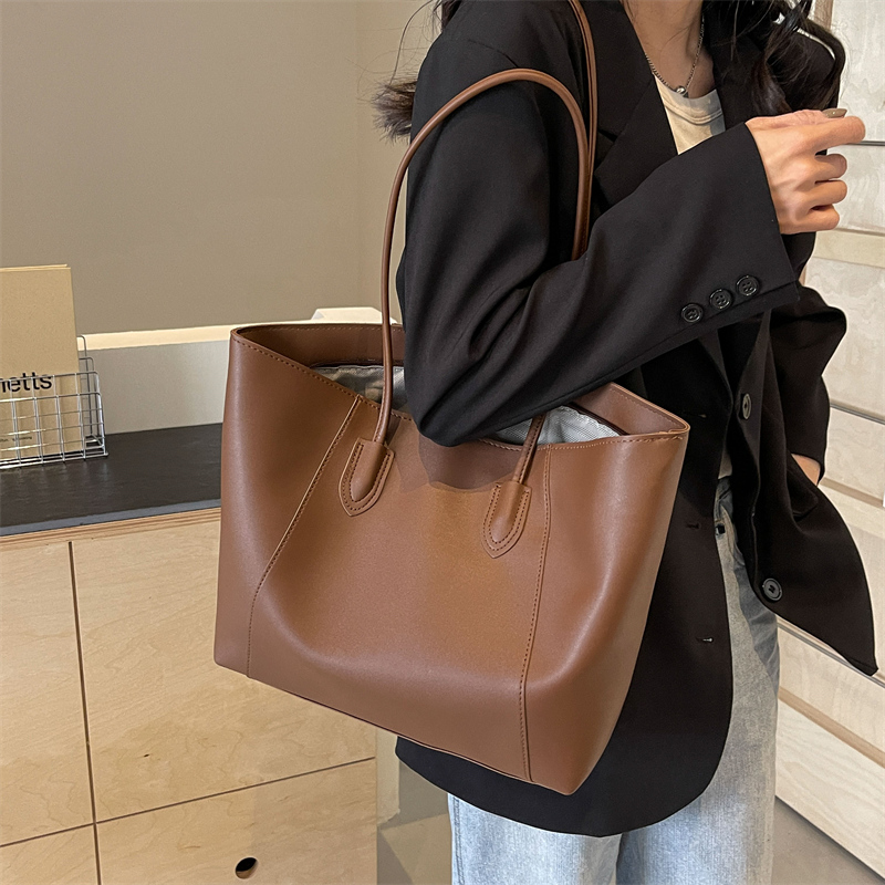 Sacs fourre-tout à fermeture é - Women Bags Sale avis et prix